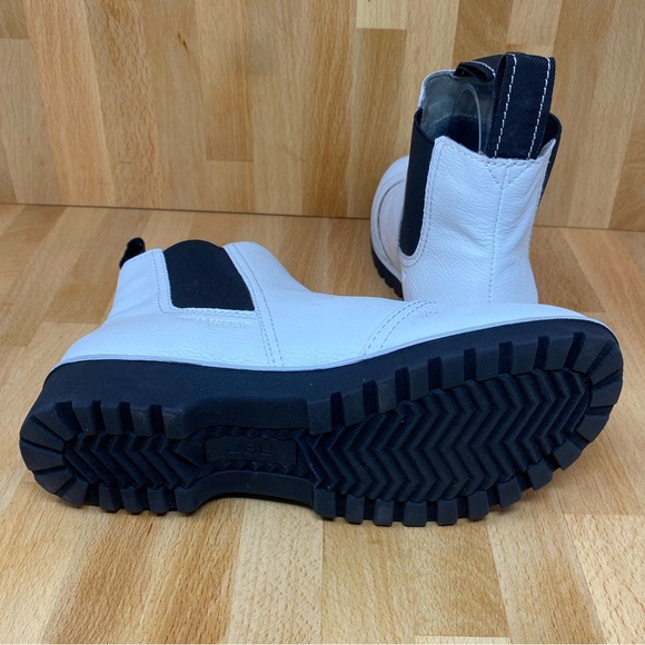 JBU Boots - Picture 3 of 10